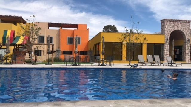 Depa En San Miguel De Allende Zirandaro Con Piscina Exterior photo